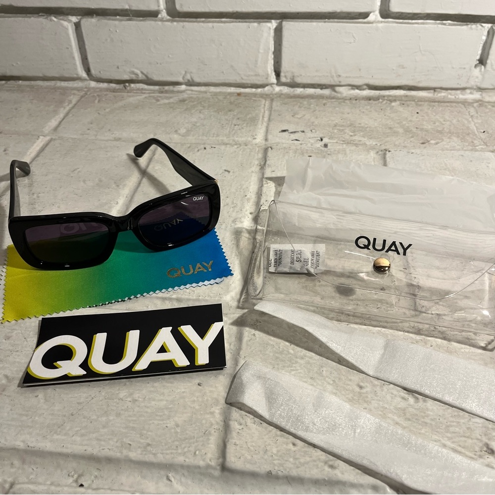 Quay Australia Women's Black Yada Yada Retro Square Sunglasses